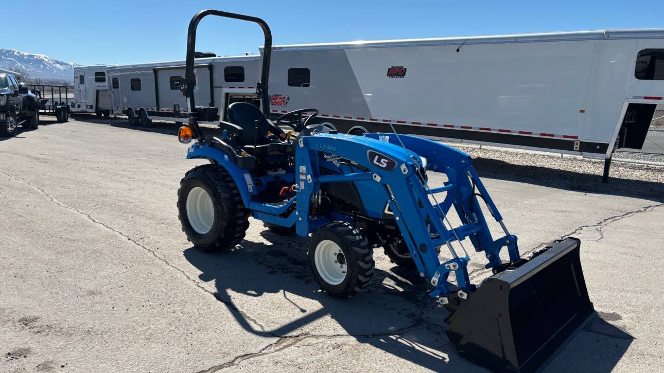 2025 LS Tractor MT225S